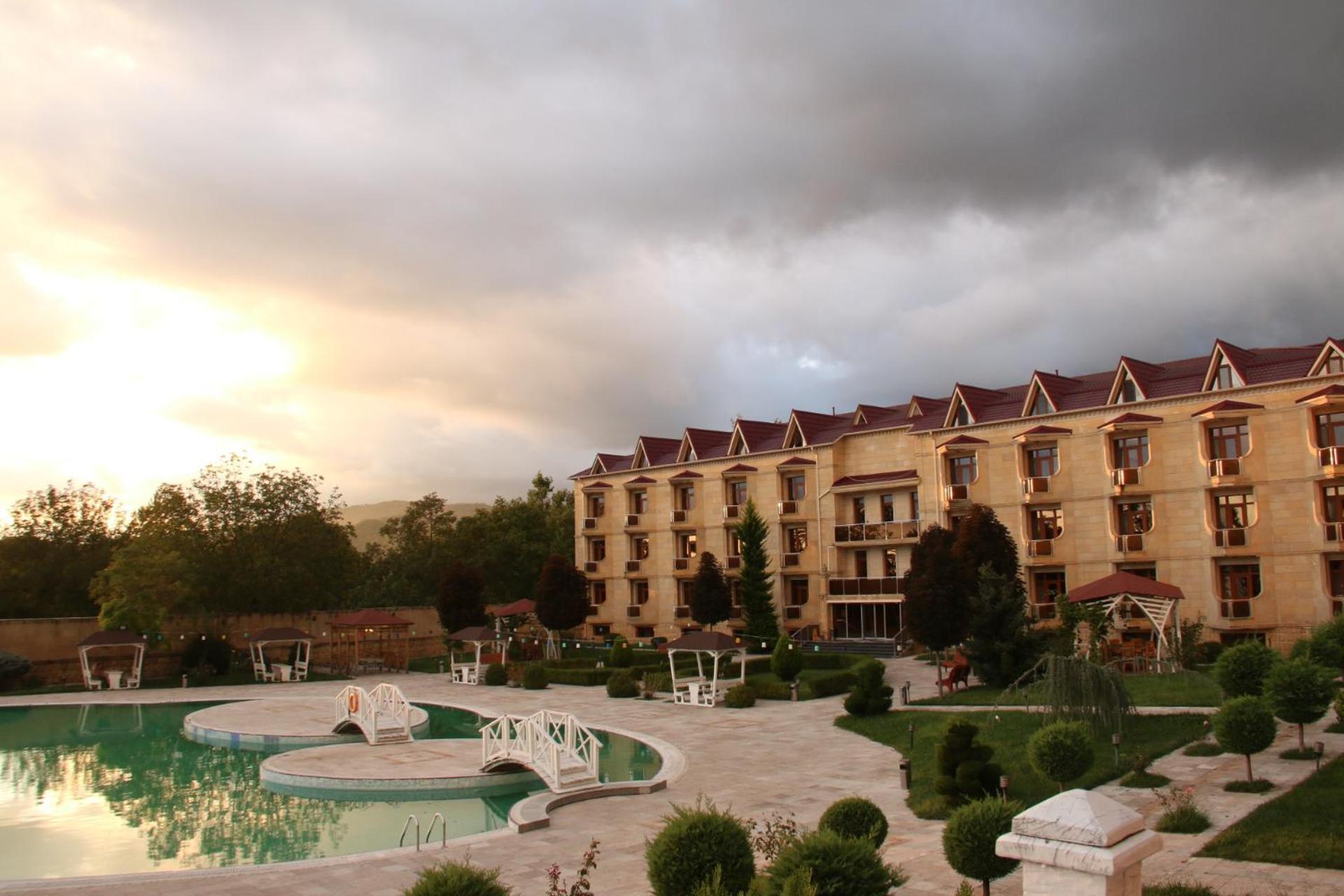 Gabala Yeddi Gozel Hotel Eksteriør bilde