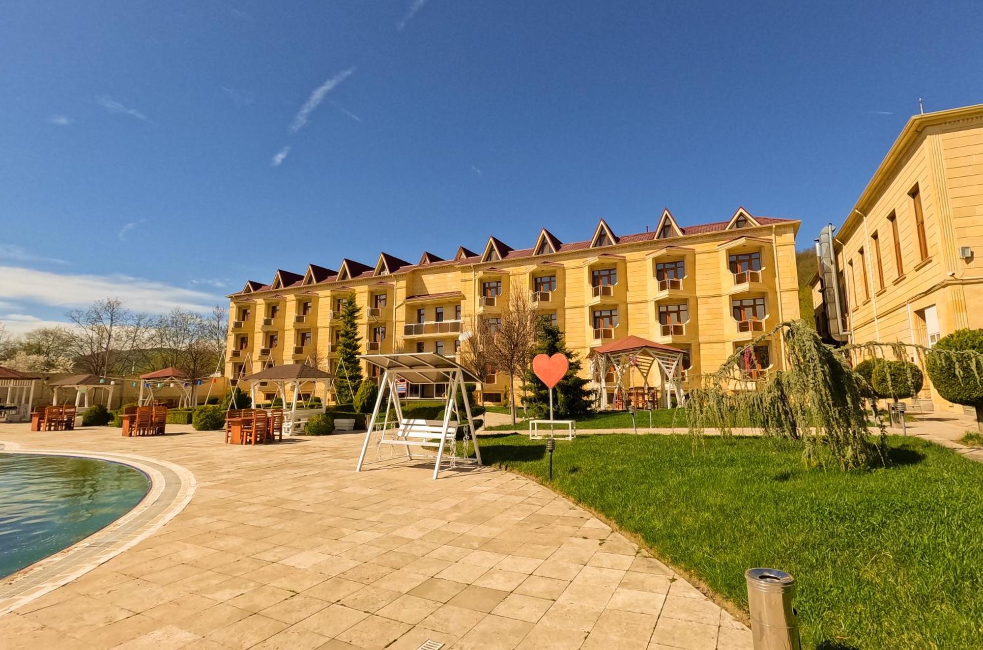 Gabala Yeddi Gozel Hotel Eksteriør bilde