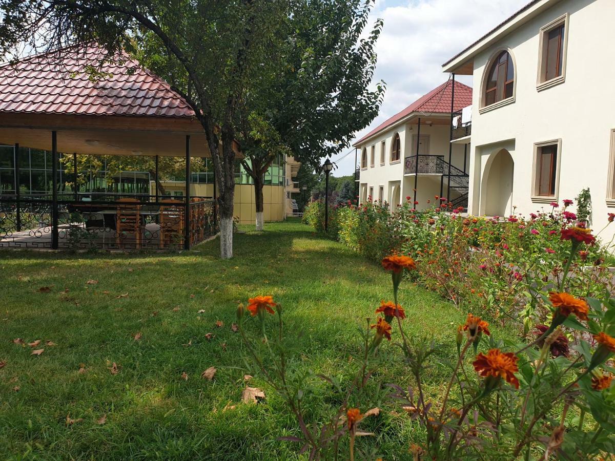 Gabala Yeddi Gozel Hotel Eksteriør bilde