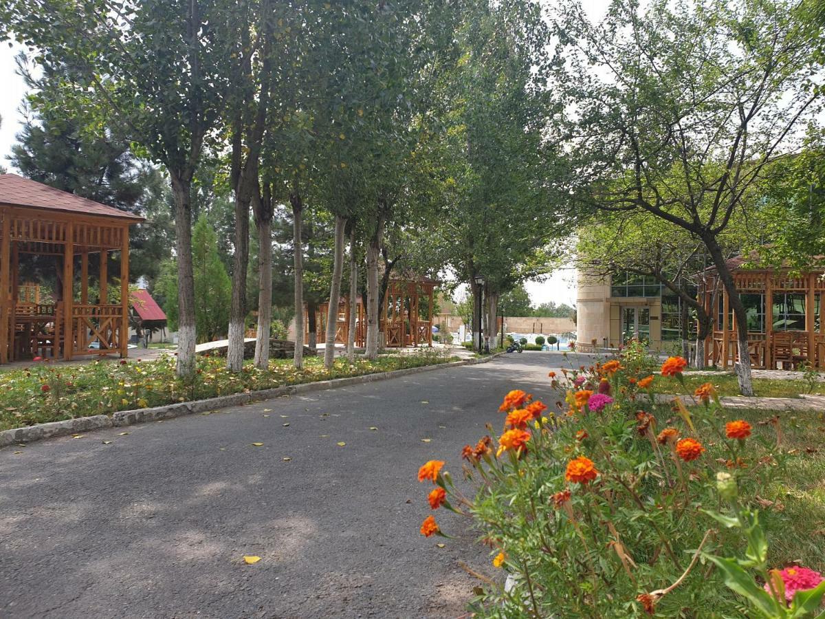 Gabala Yeddi Gozel Hotel Eksteriør bilde